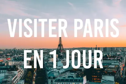 Vue panoramique de Paris au coucher du soleil, avec la Tour Eiffel et le texte "Visiter Paris en 1 jour". Idéal pour un jour de l'an à Paris.